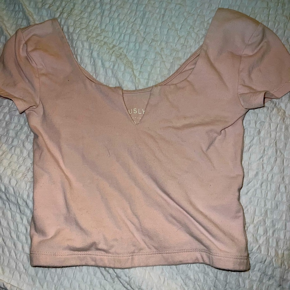 aeropostale pink cropped shirt